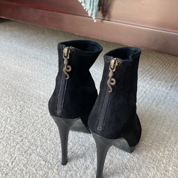 House of Harlow 1960 Snakeskin/Suede Antelope Nexa ankle booties. sz 37.5 - Picture 3 of 4